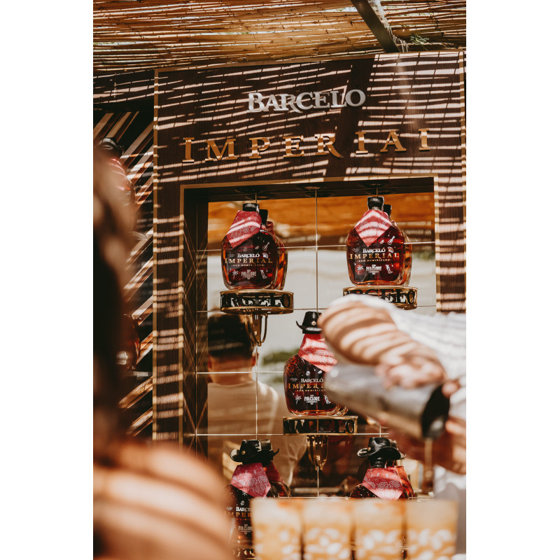 Folclore Club x Barceló Imperial